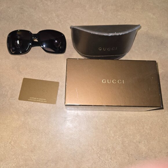 Black Gucci Glasses - Picture 2 of 5